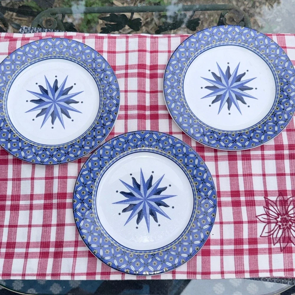 Victoria & Beale Williamsburg Salad Plates Set‎ of 3 Blue White Star 8.25